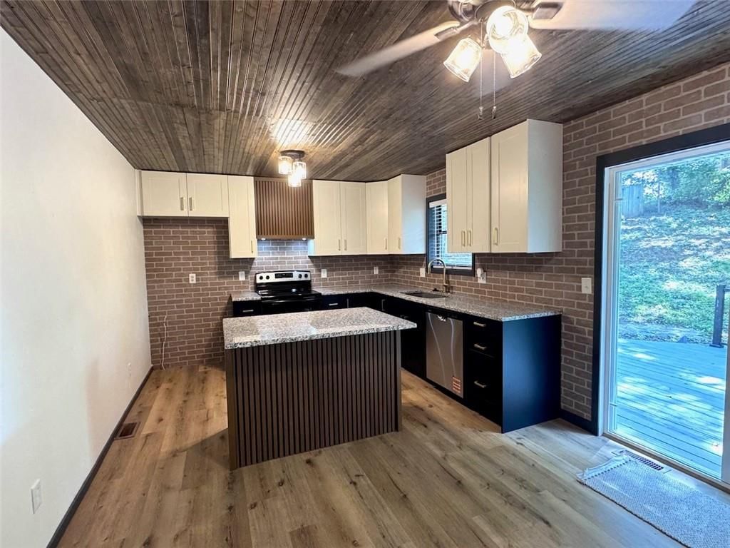 6708 N Broadway Street — photo 7