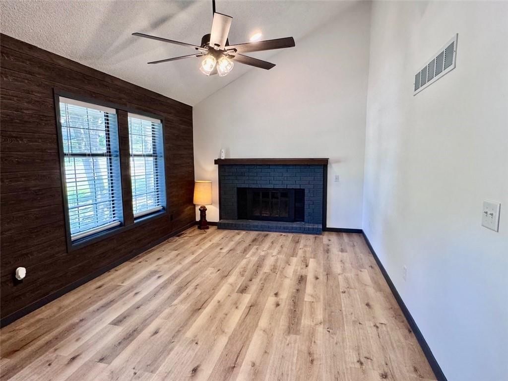 6708 N Broadway Street — photo 8