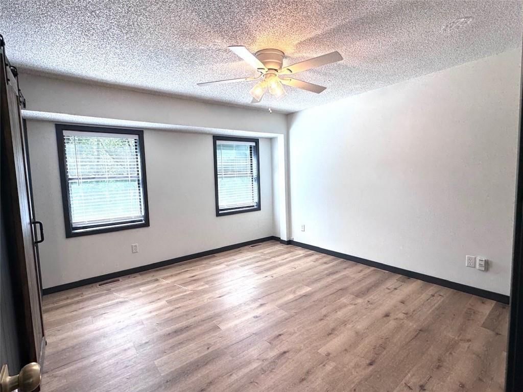 6708 N Broadway Street — photo 13