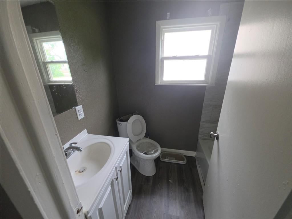 120 E 6th Street — photo 5