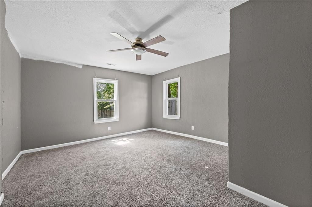 120 E 6th Street — photo 16