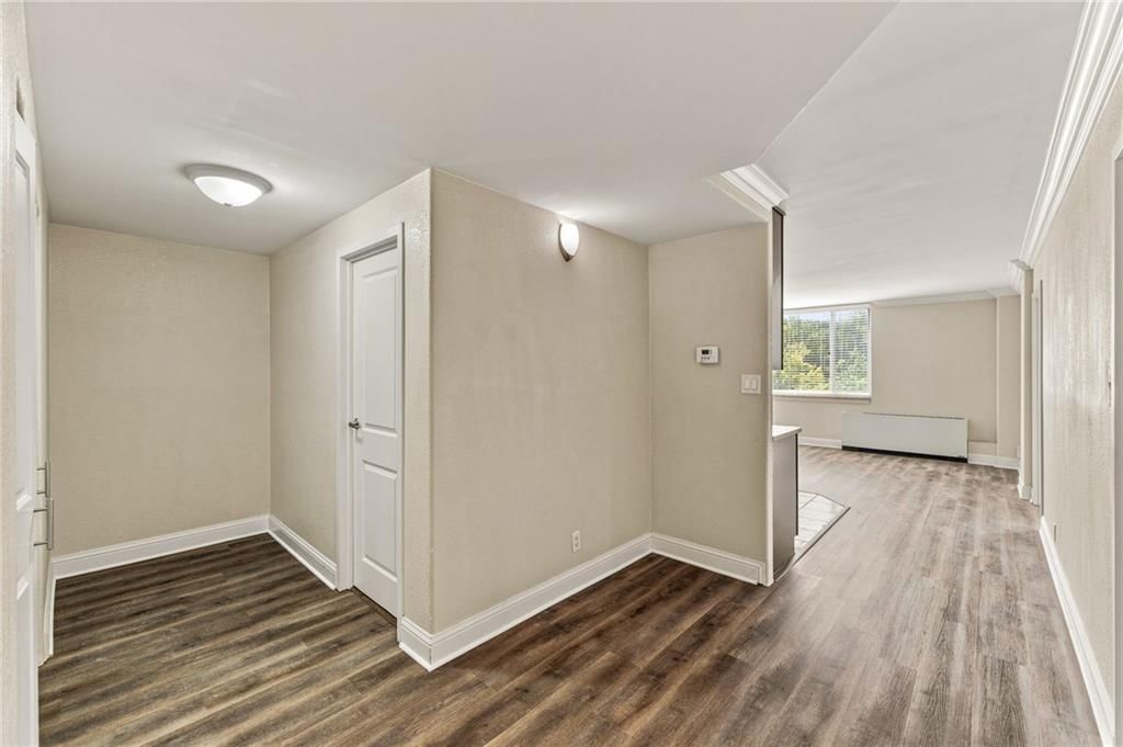 700 E 8th Street — photo 14