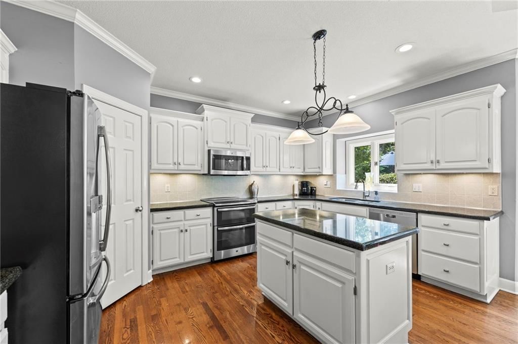 1567 Oakwood Lane — photo 24
