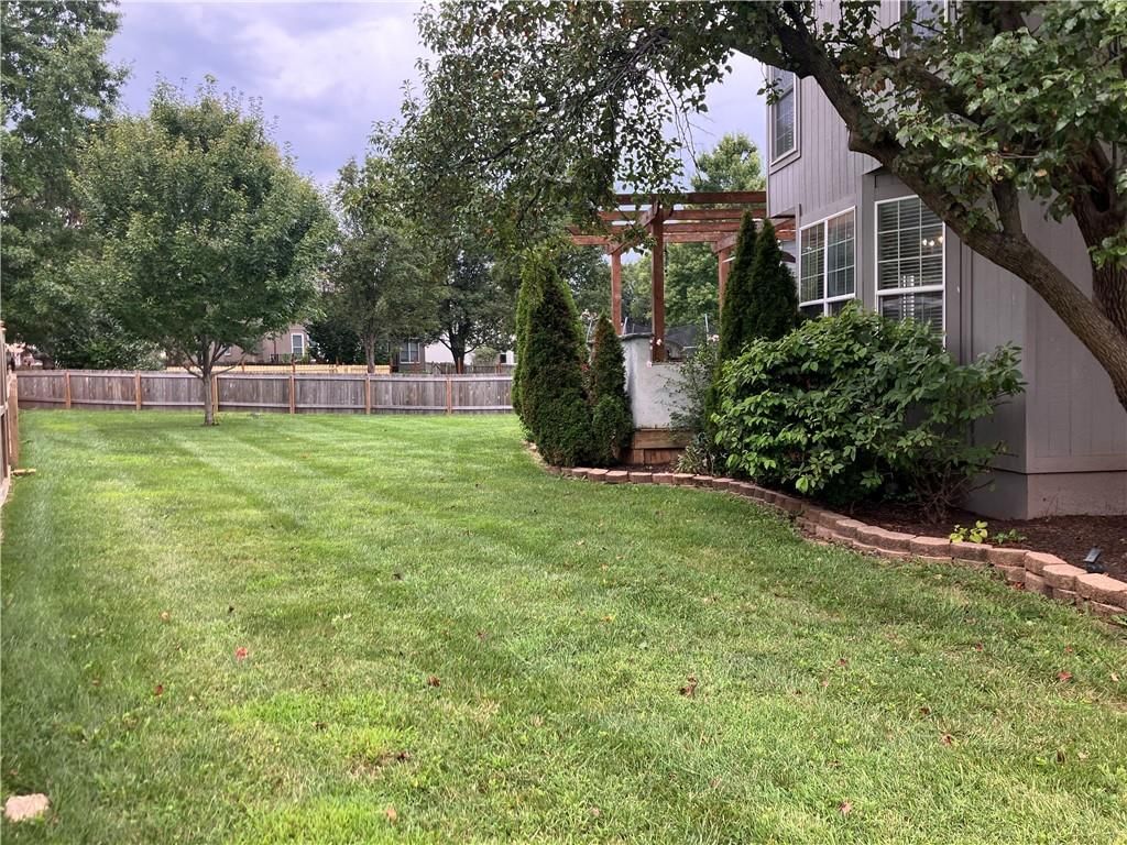 8925 W 132nd Terrace — photo 44