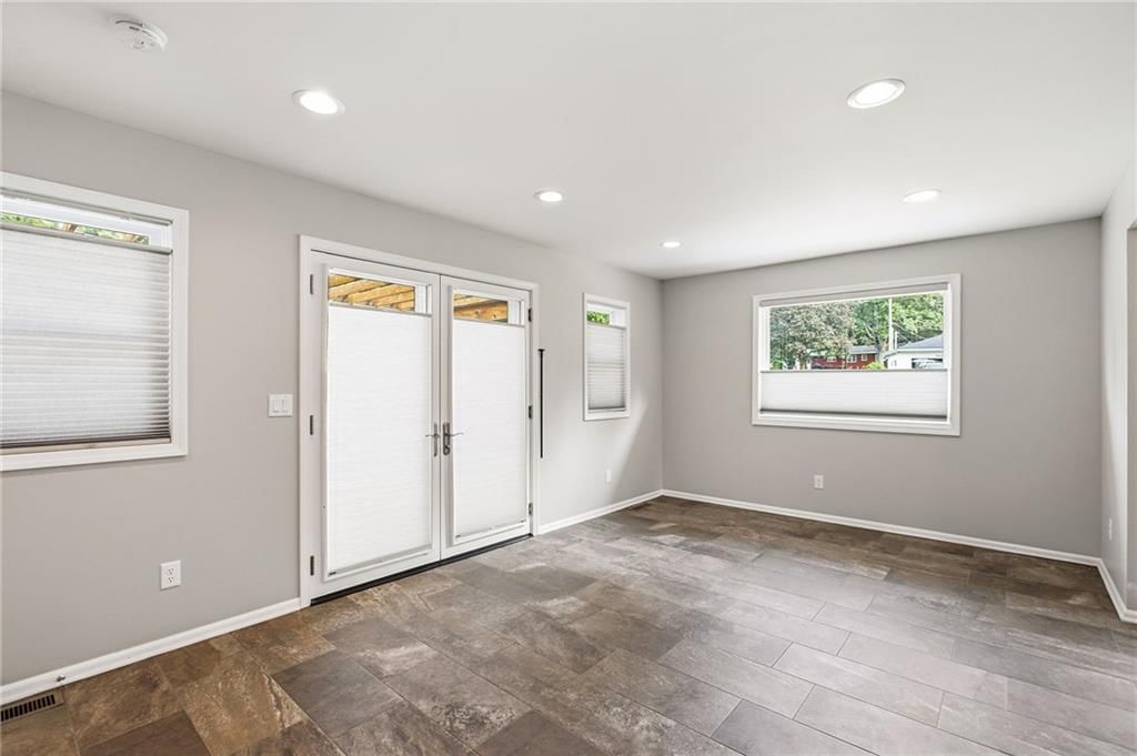 11615 E 38 Street S — photo 10