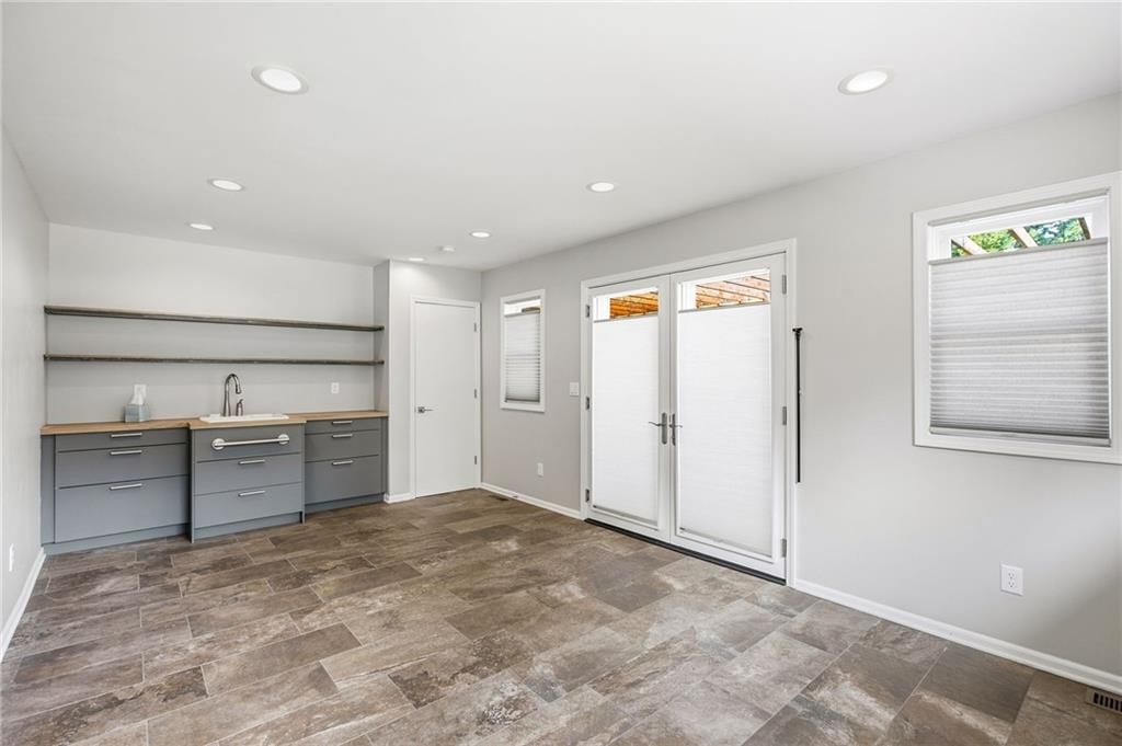 11615 E 38 Street S — photo 12