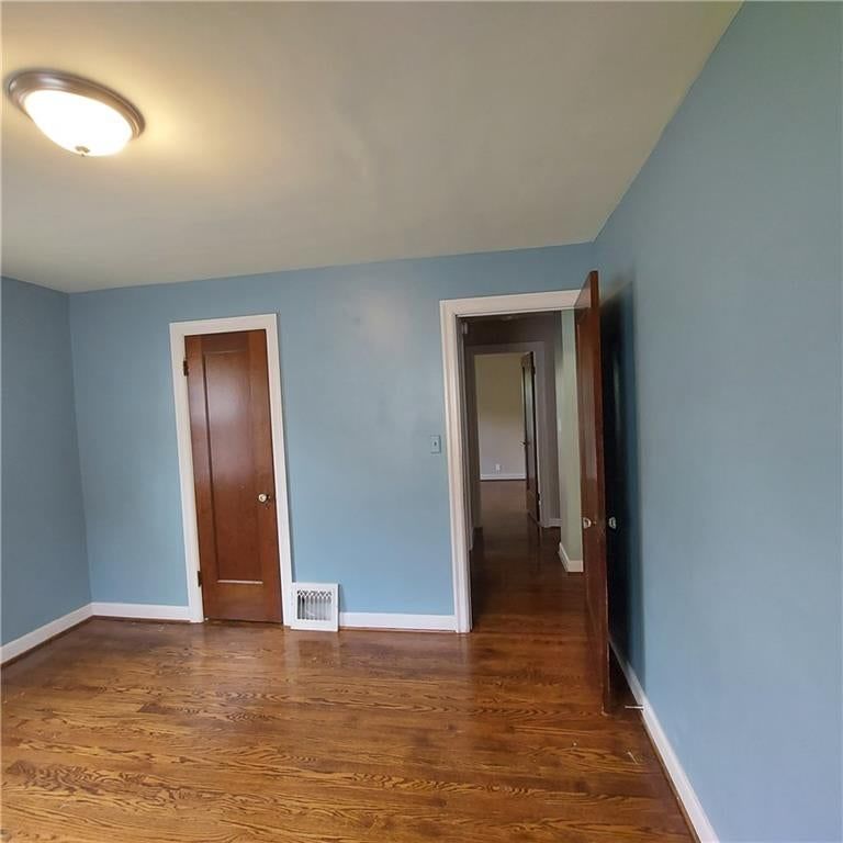 520 N Pleasant Street — photo 9