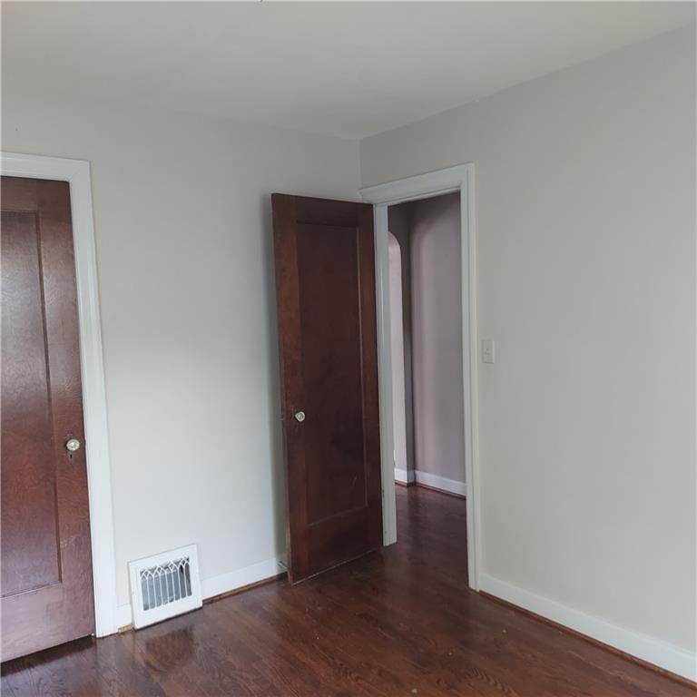 520 N Pleasant Street — photo 11