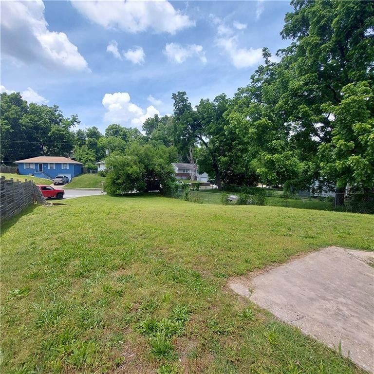 520 N Pleasant Street — photo 26