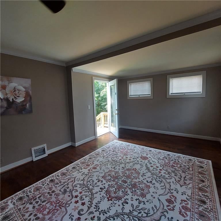 520 N Pleasant Street — photo 37
