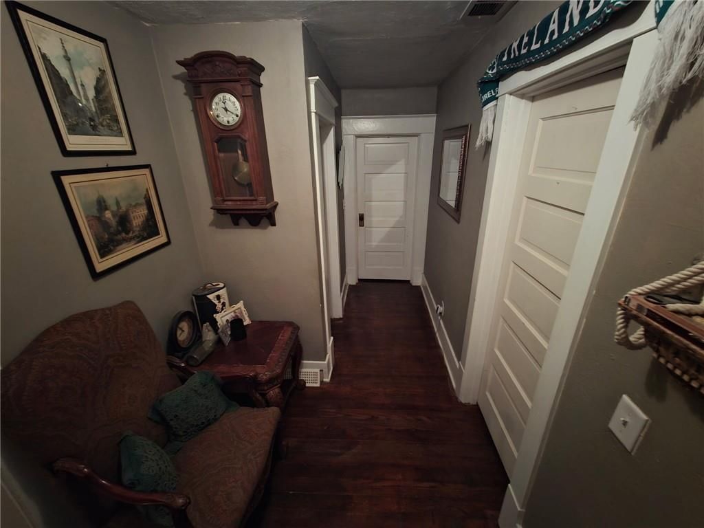 721 N Broadway Street — photo 27