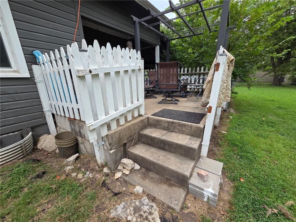 721 N Broadway Street — photo 47