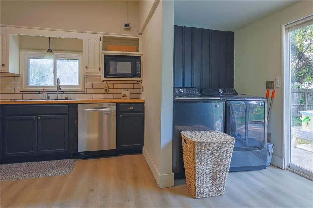 100 W Hortense Street — photo 22