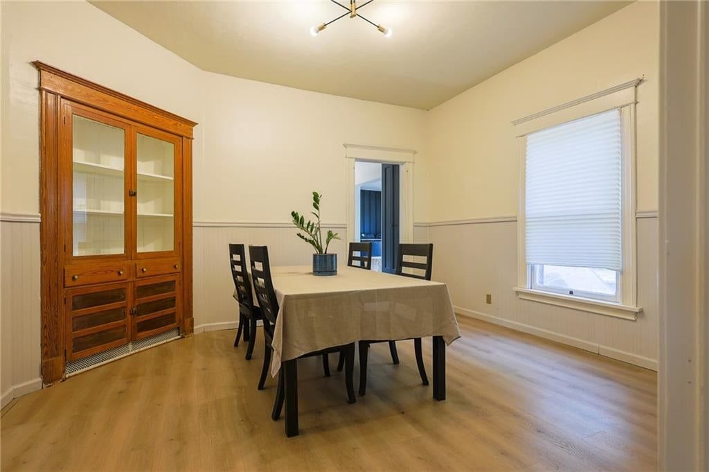 100 W Hortense Street — photo 28