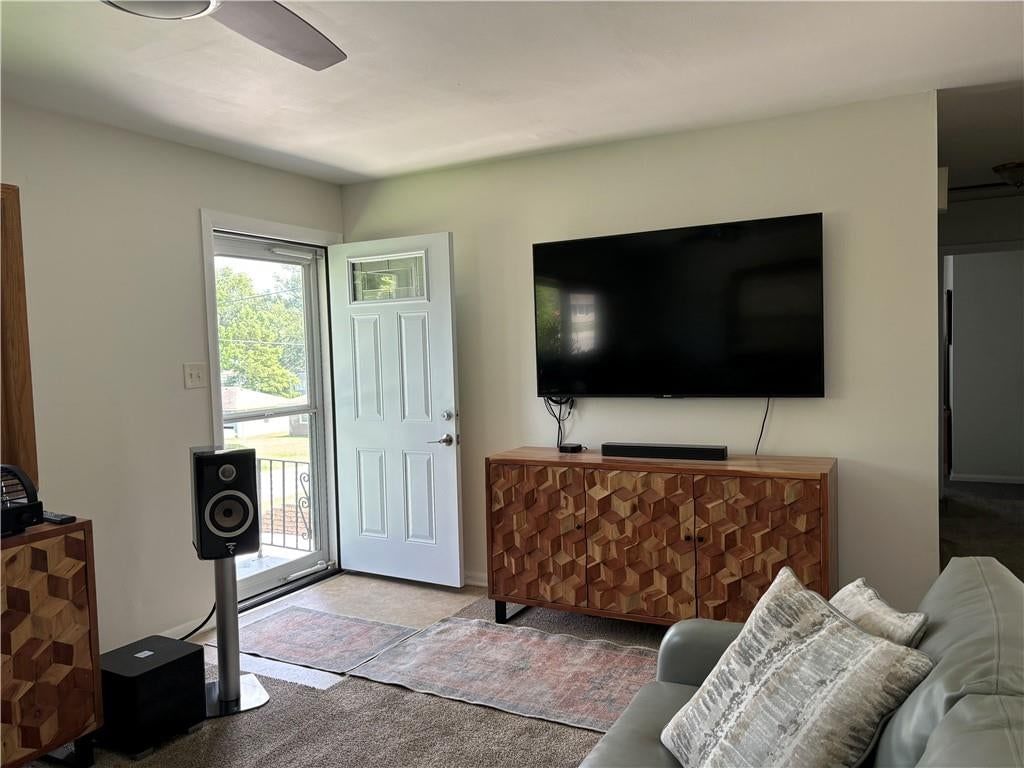 2910 N 32nd Street — photo 9