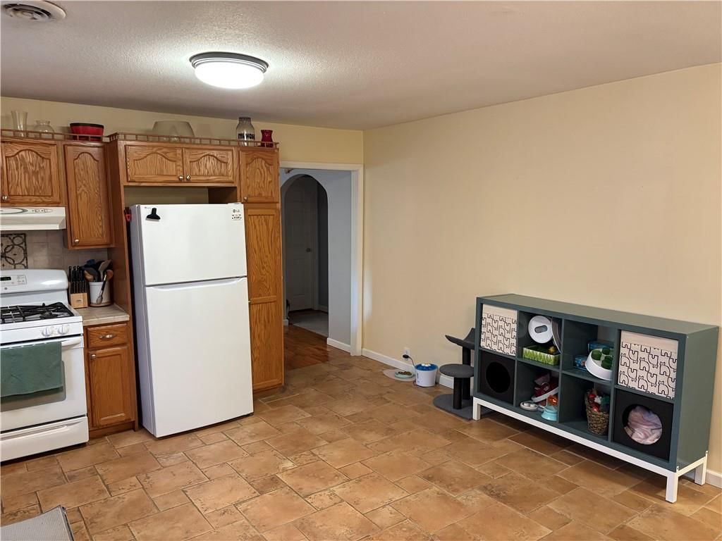 206 S 5th Street — photo 13