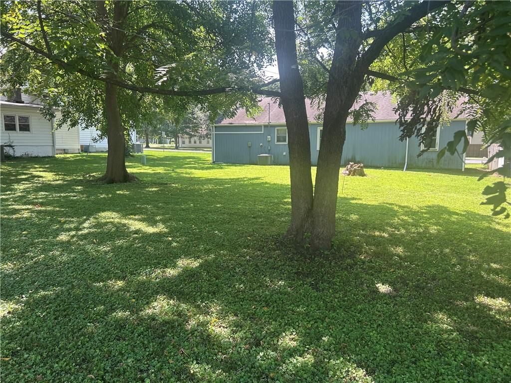 206 S 5th Street — photo 16