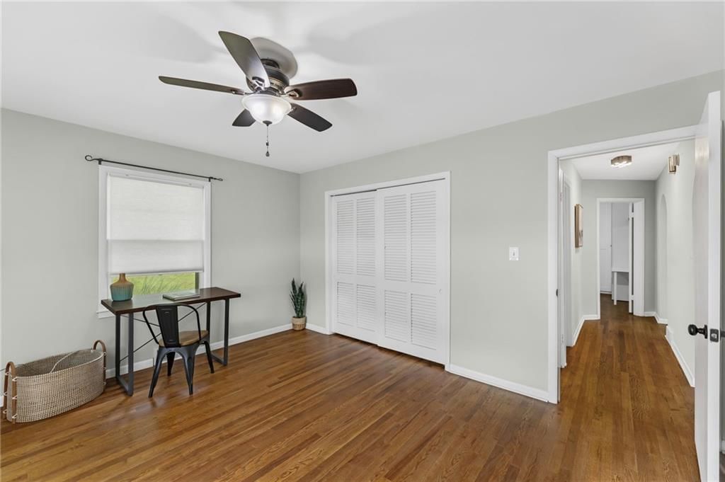 607 S Elm Street — photo 24