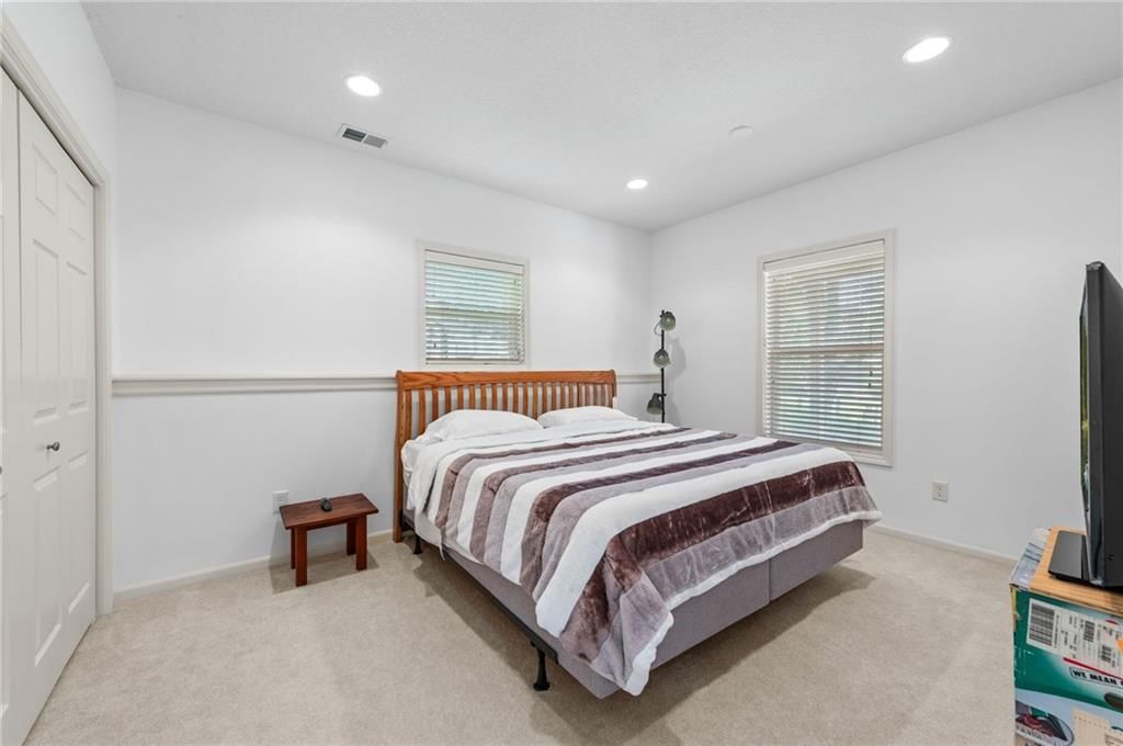 7823 N Liberty Street — photo 33