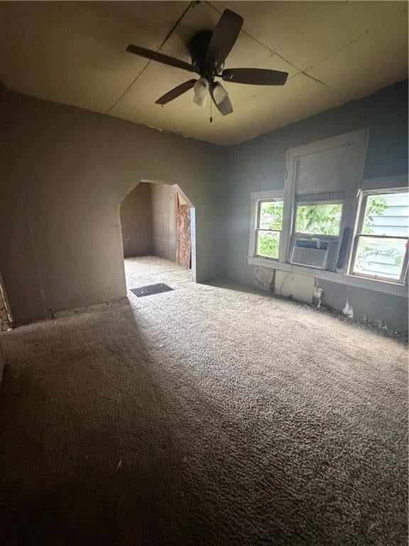 5717 King Hill Avenue — photo 8