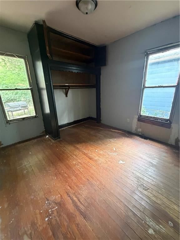 5717 King Hill Avenue — photo 17
