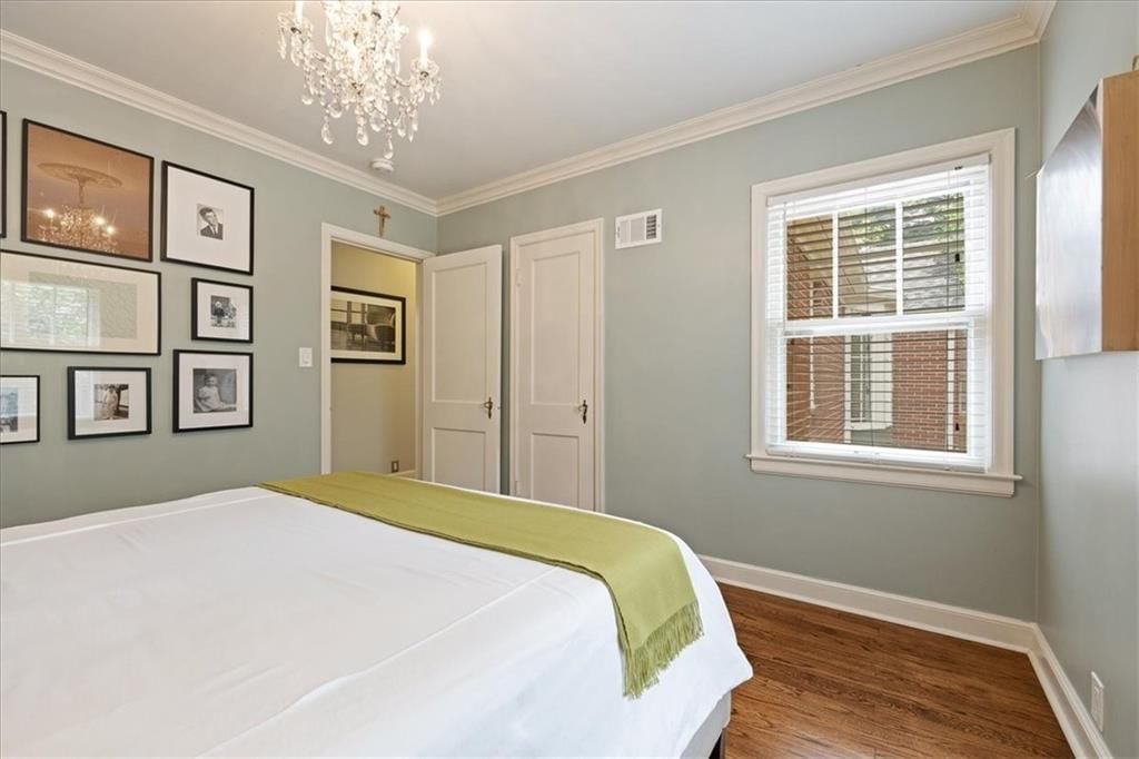 8020 Manor Road — photo 18
