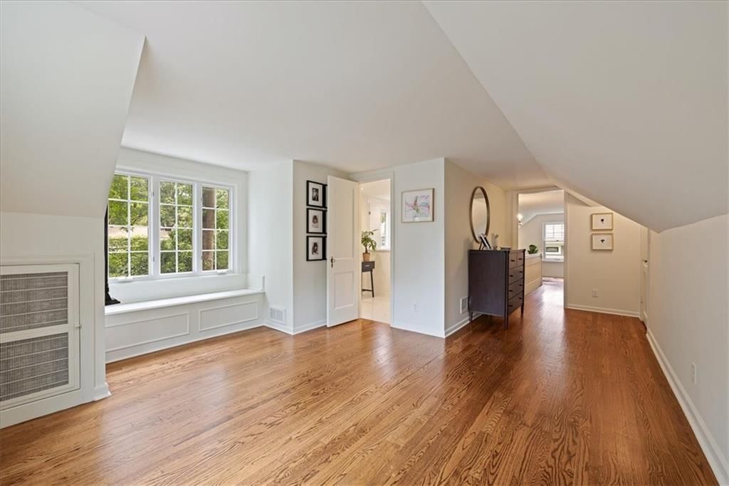 8020 Manor Road — photo 24