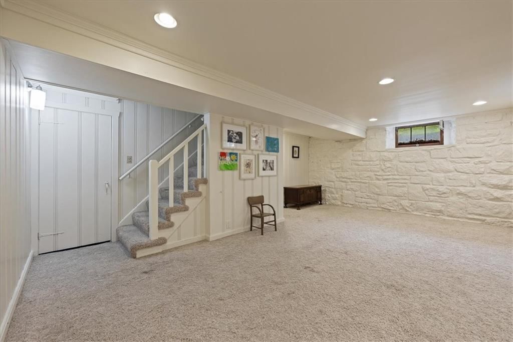 8020 Manor Road — photo 29