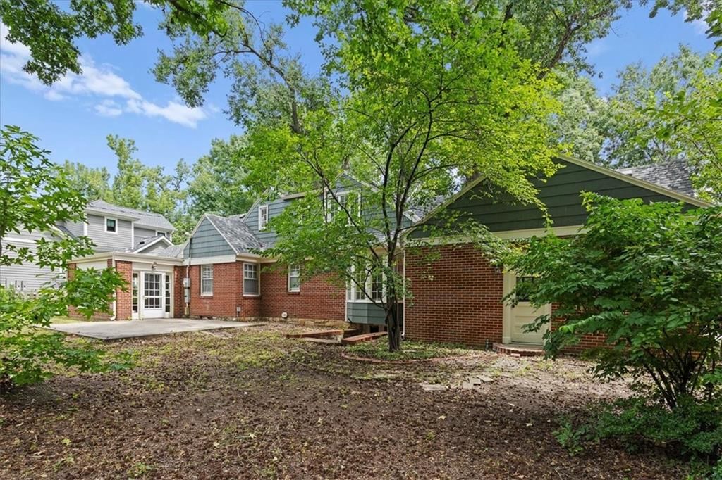 8020 Manor Road — photo 34