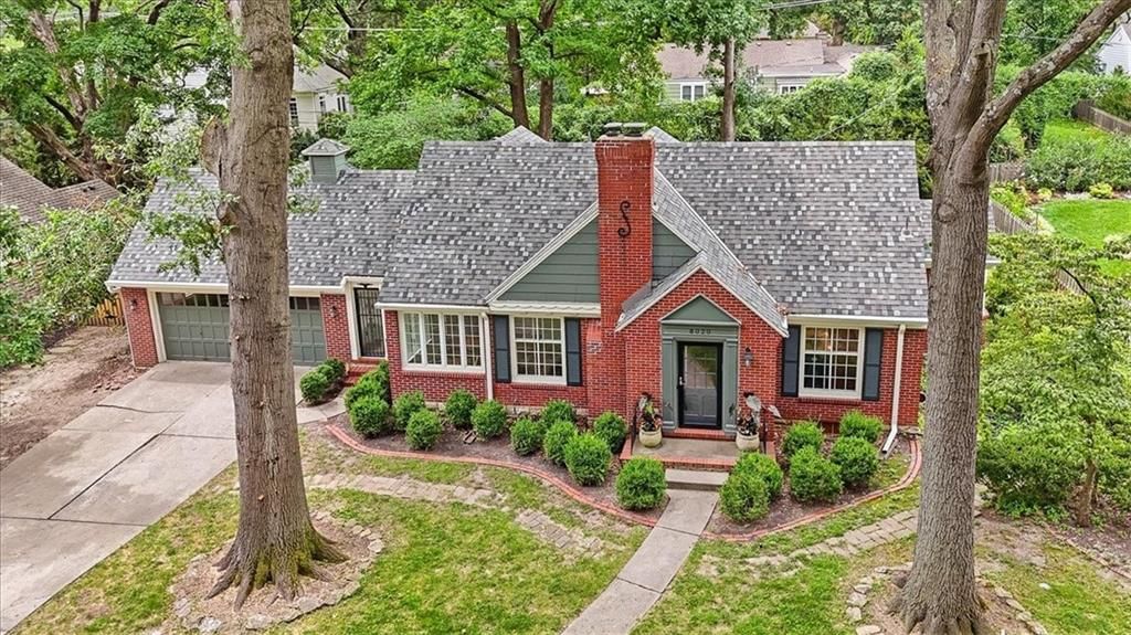 8020 Manor Road — photo 35
