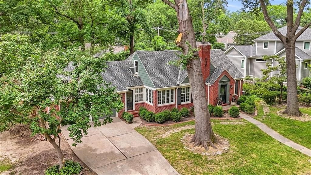 8020 Manor Road — photo 36
