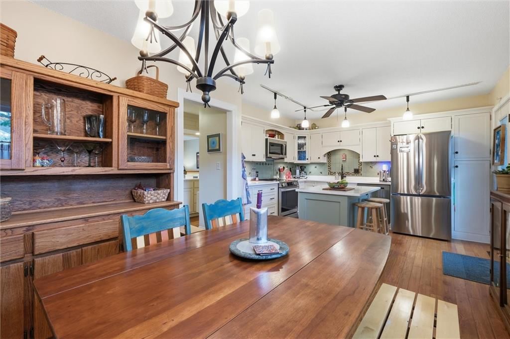 Photo 16 of 31 - 9573 Outlook Drive, Overland Park, KS 66207