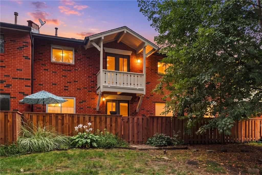 Photo 30 of 31 - 9573 Outlook Drive, Overland Park, KS 66207