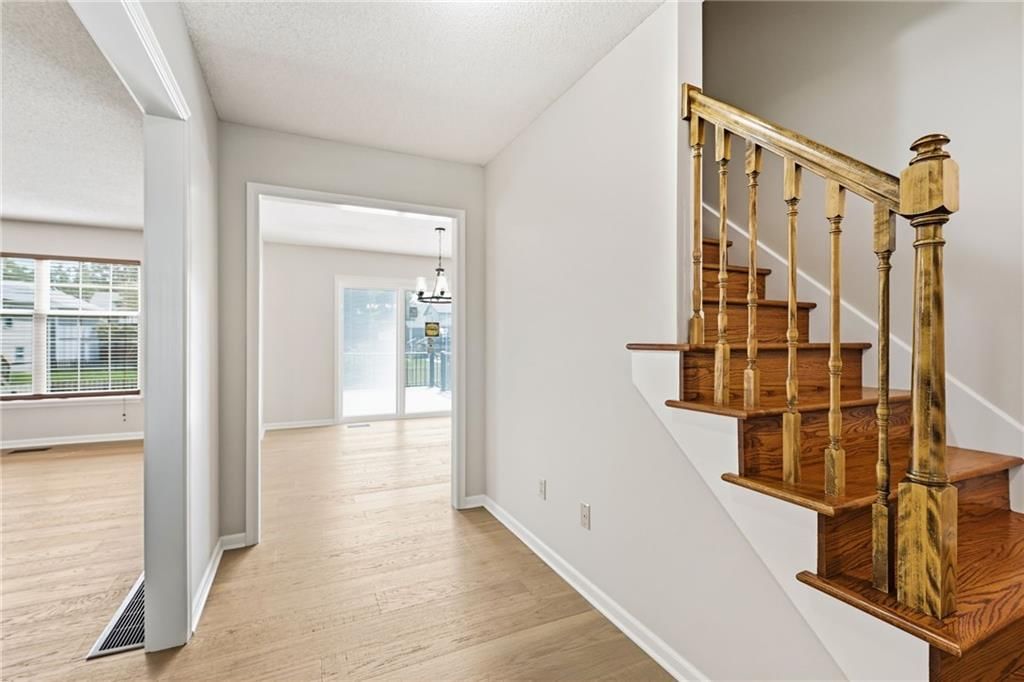 625 SE Shiloh Drive — photo 5