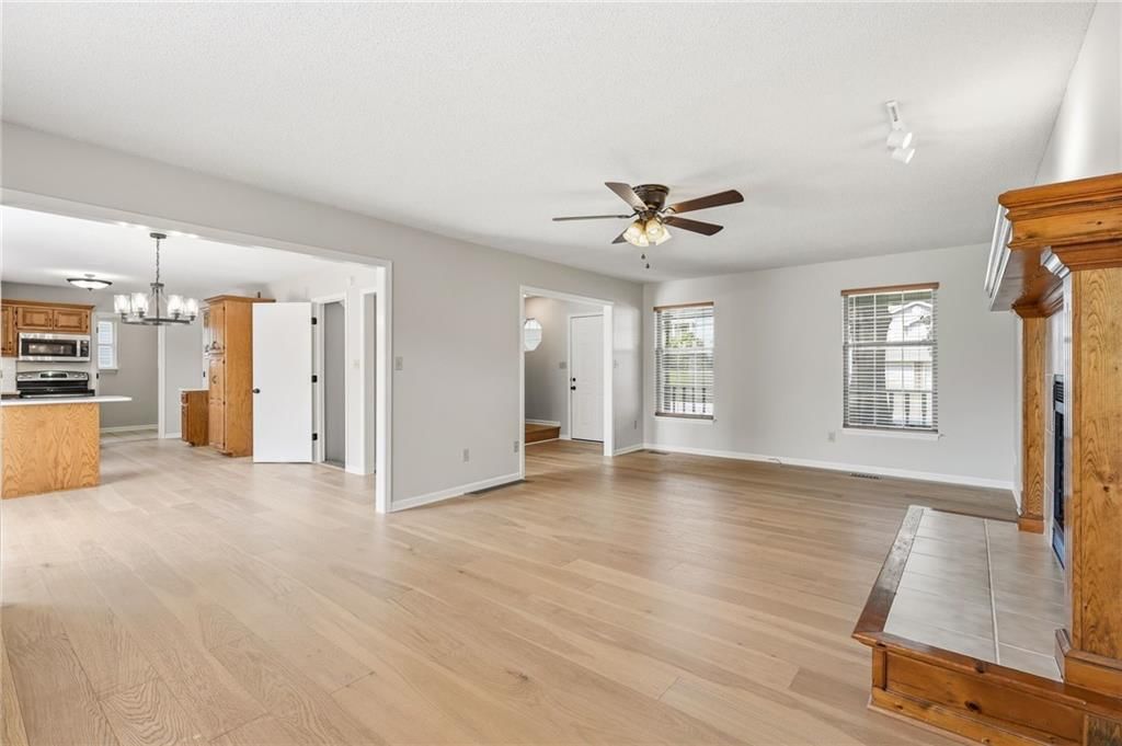 625 SE Shiloh Drive — photo 8