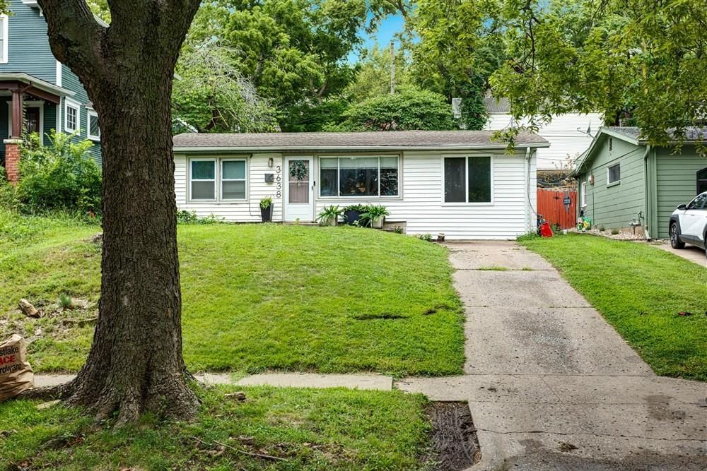 3638 Genessee Street — photo 3