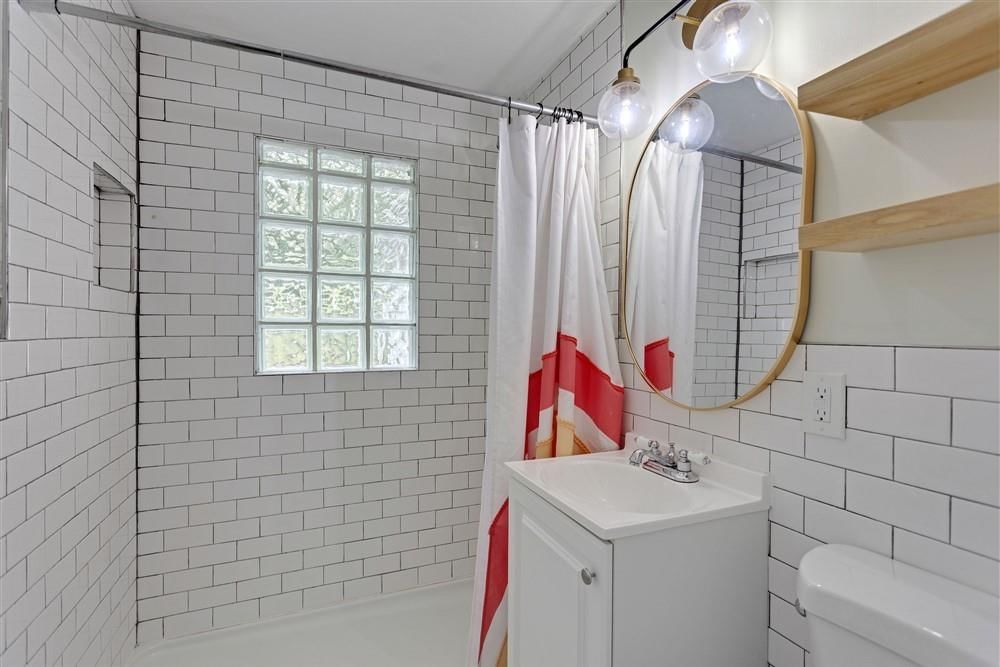3638 Genessee Street — photo 8