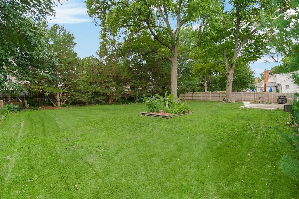 301 W 116th Street — photo 33