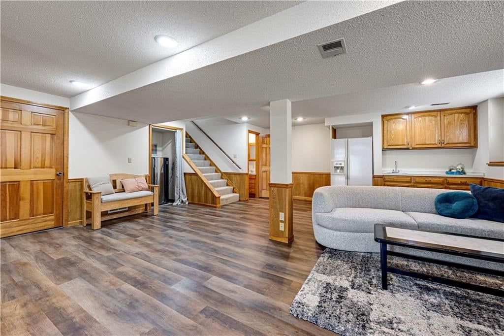 11509 Carter Street — photo 37