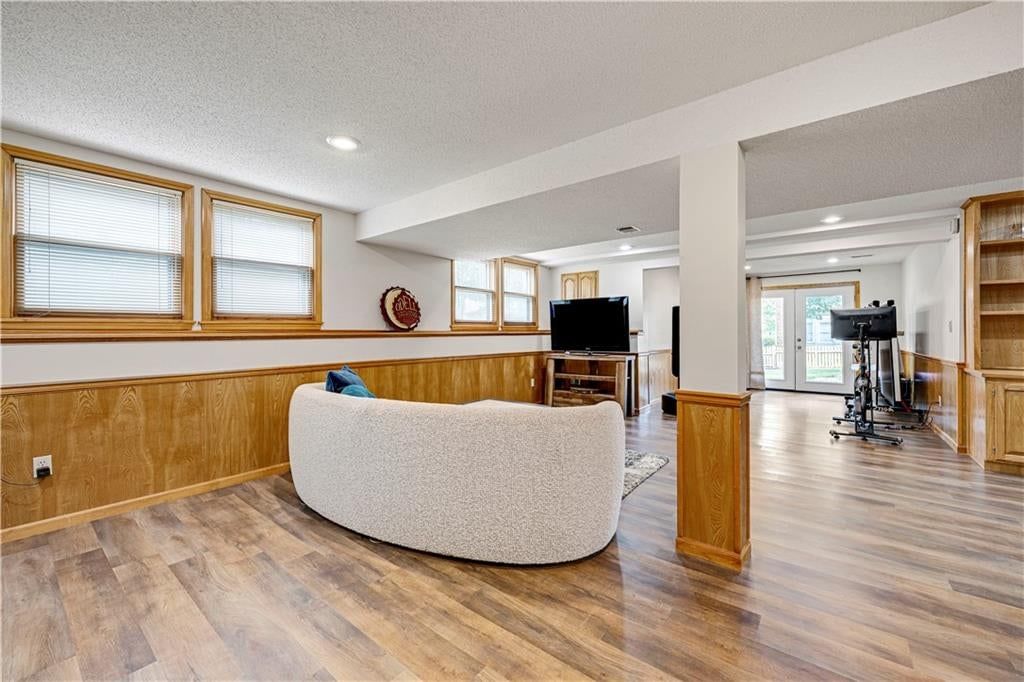11509 Carter Street — photo 39