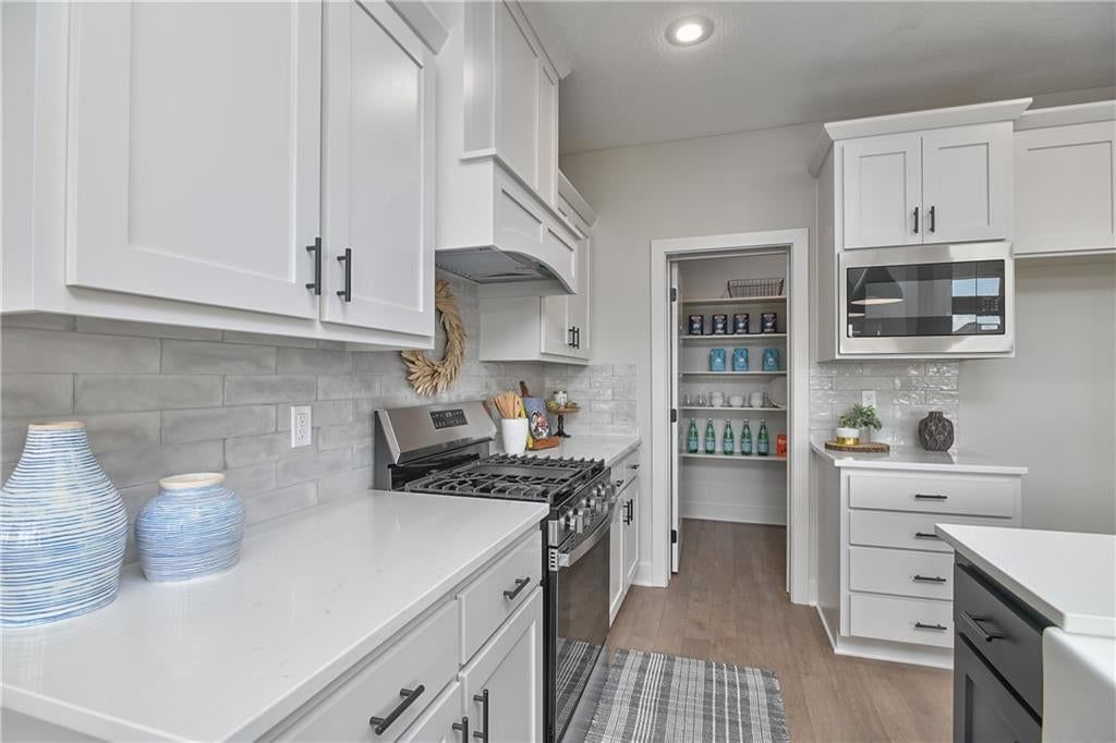 24615 W 60th Terrace — photo 18