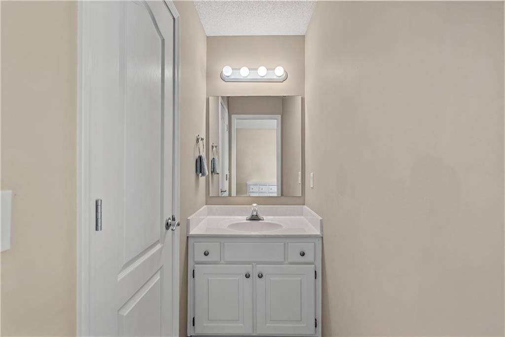 15514 S HUNTER Street — photo 29