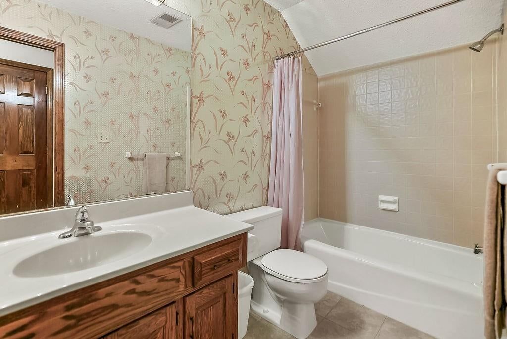 3001 W 121st Terrace — photo 22