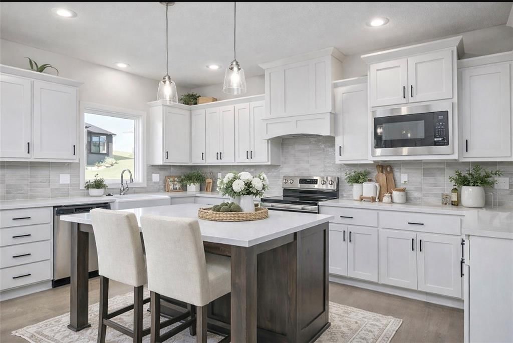 6000 Apache Drive — photo 1