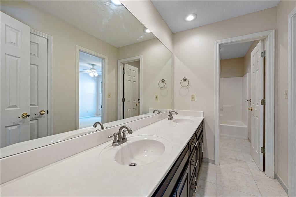 3213 N 111th Street — photo 36