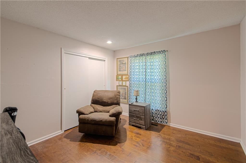 6924 Long Avenue — photo 23