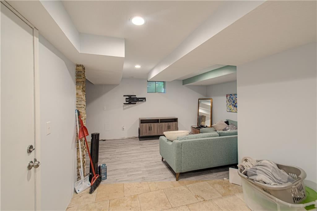 6924 Long Avenue — photo 31