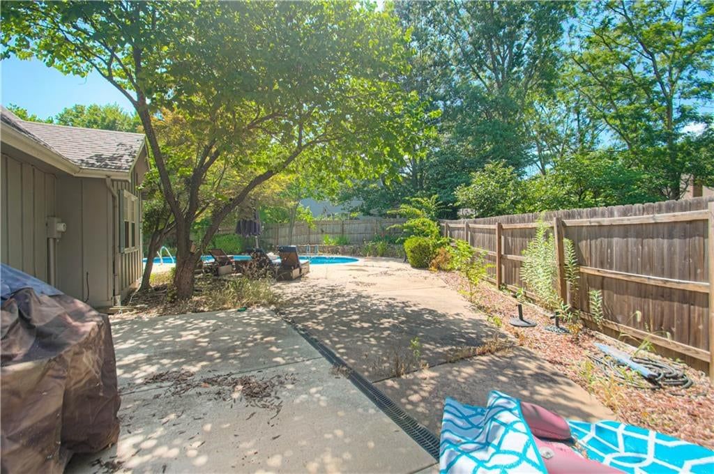 6924 Long Avenue — photo 37