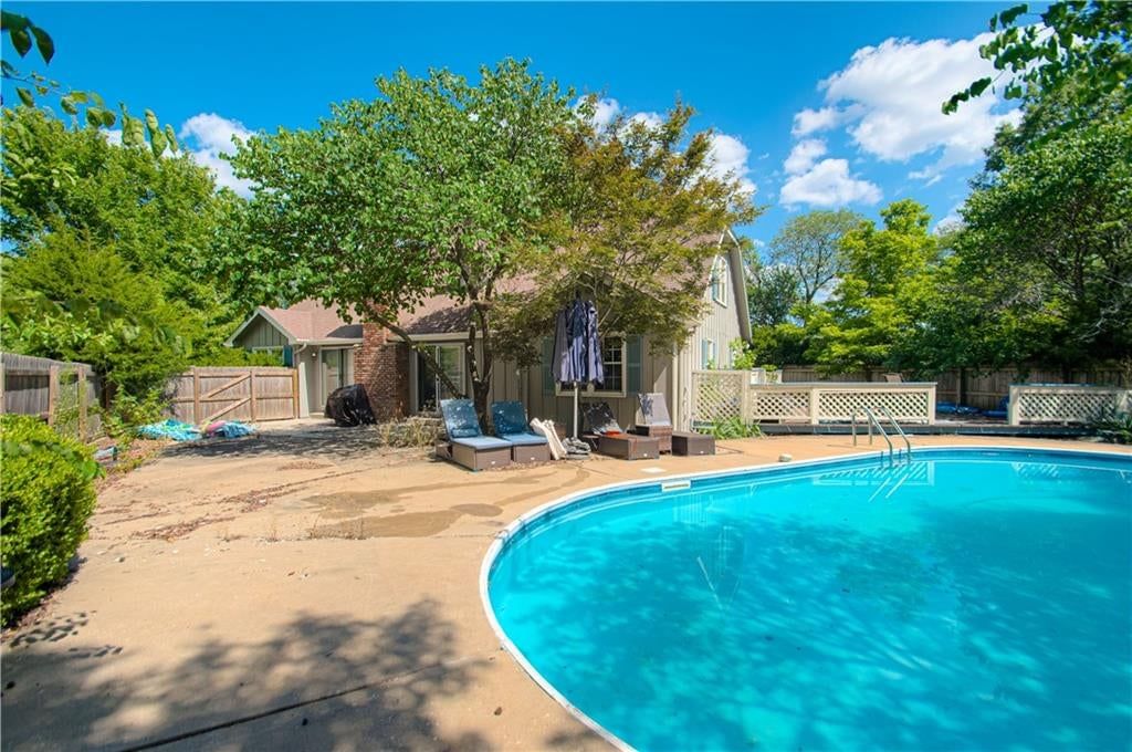 6924 Long Avenue — photo 38