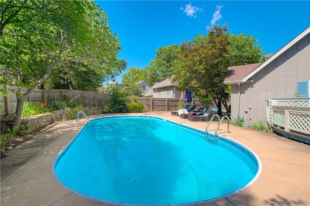 6924 Long Avenue — photo 40